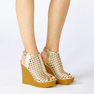 JUSTFAB Gold Summer Caged Wedge